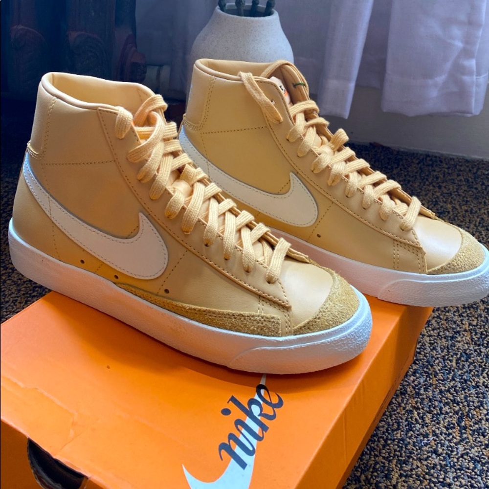 Nike Blazer Mid ‘77